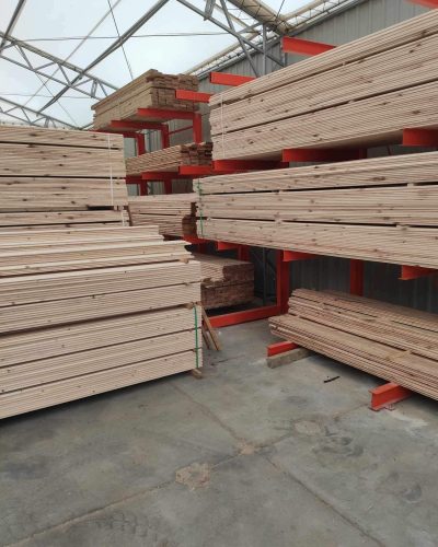 deski elewacyjne boazeria kantówki kantówki deski sosnowe modrzewiowe deski tarasowe drewno do domu